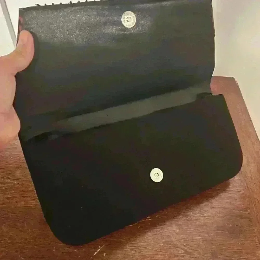 Nubiano New York brand purse clutch with beaded trim